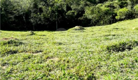 Chácara à venda no Centro, Monte Sião, MG