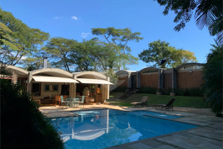 Casa à venda com 5 quartos, sendo 3 suítes, em Morumbi, São Paulo, SP
