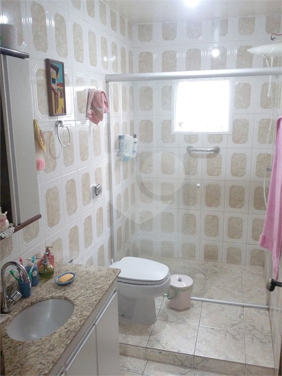 Sobrado à venda com 3 quartos em Jardim Macedônia, São Paulo, SP