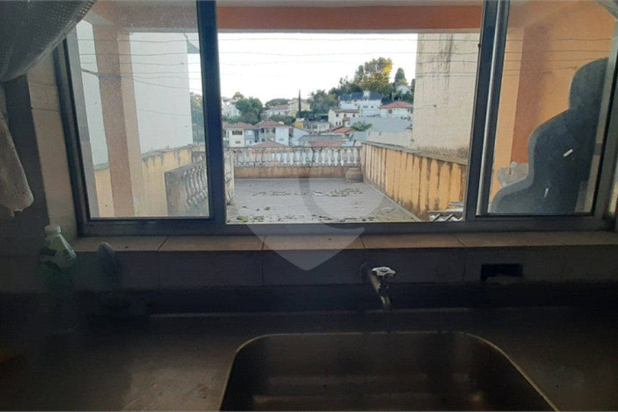 Sobrado à venda com 2 quartos em Horto, São Paulo, SP