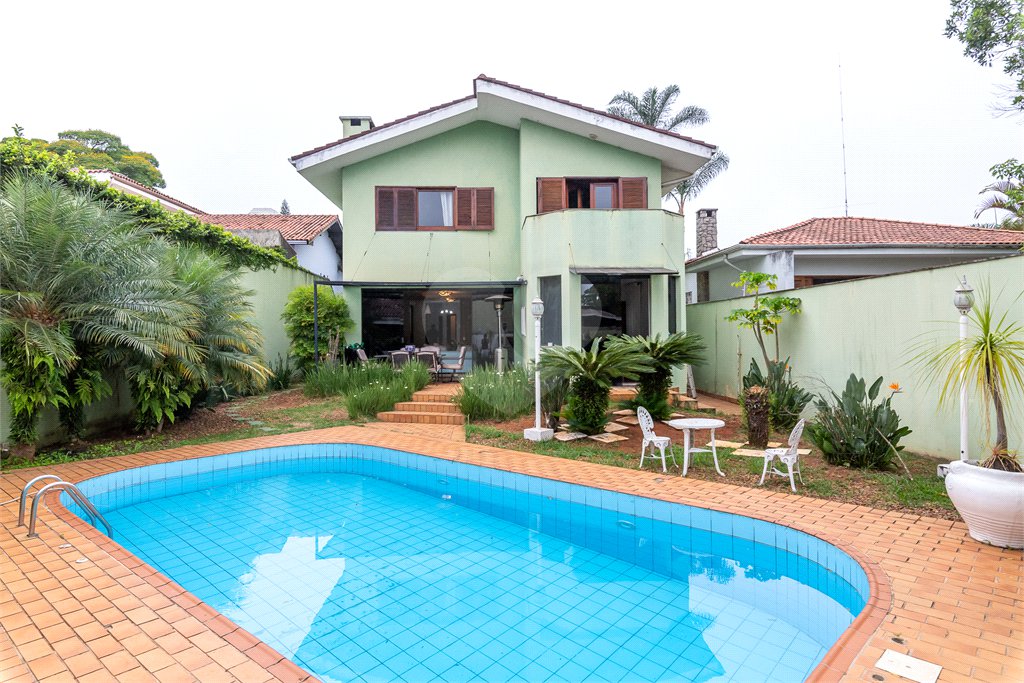 Casa à venda com 4 quartos, sendo 2 suítes, em Brooklin Paulista, São Paulo, SP