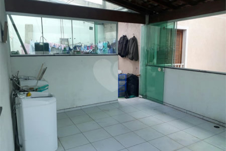 Sobrado à venda com 2 quartos em Parque Vitória, São Paulo, SP