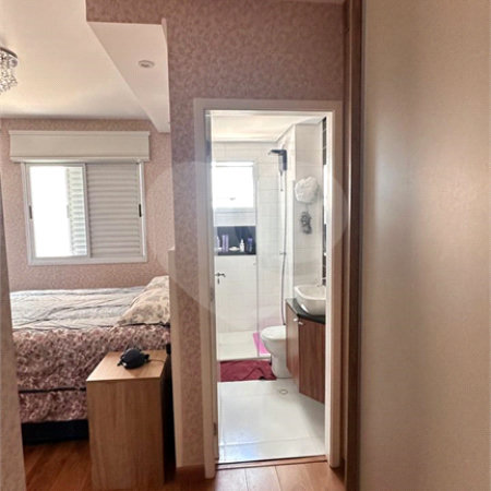 Apartamento à venda com 3 quartos, sendo 1 suíte, em Vila Santa Teresa, Santo André, SP