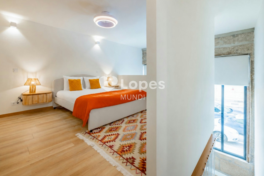 Apartamento T1 Duplex à venda no Bonfim, Porto, Portugal – Mobiliado