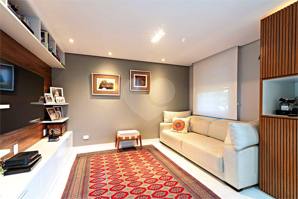 Apartamento à venda com 3 quartos, sendo 1 suíte, em Alto da Boa Vista, São Paulo, SP