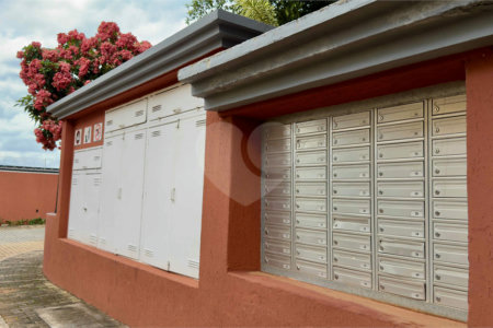 Casa à venda com 2 quartos no condomínio Portal dos Gamez, Atibaia - SP