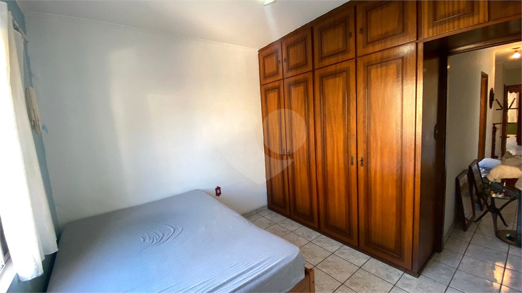 Sobrado à venda com 3 quartos em Parque Independência, São Paulo, SP