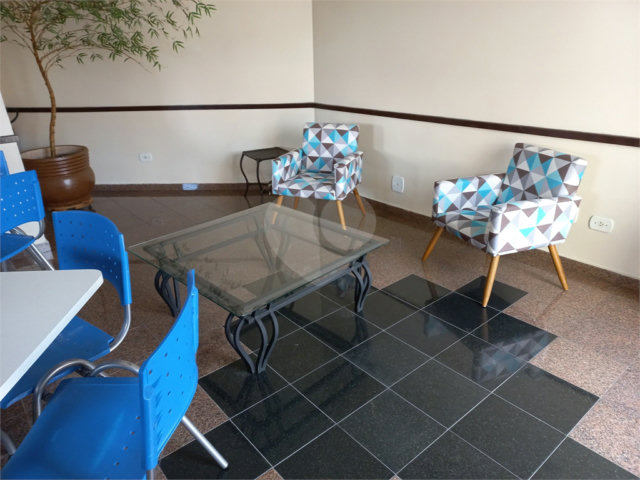 Apartamento à venda com 3 quartos, sendo 1 suíte,  em Vila Guilherme, São Paulo, SP
