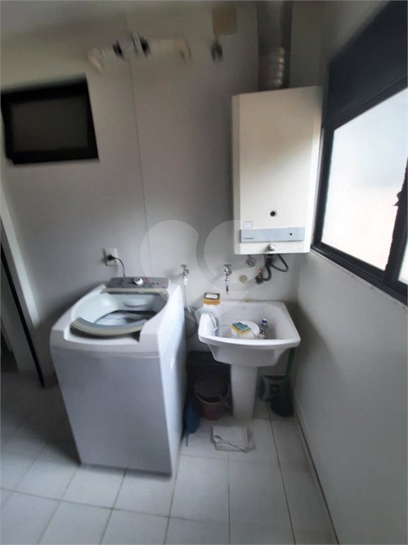 Apartamento à venda com 3 quartos, sendo 1 suíte, em Santo Amaro, São Paulo, SP