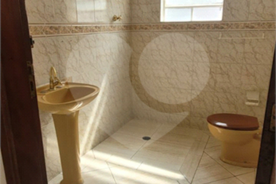 Sobrado à venda com 3 quartos, sendo 1 suíte, em Horto, São Paulo, SP