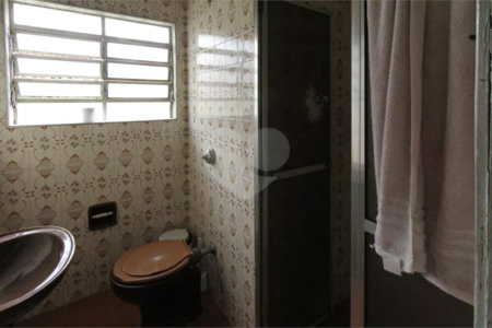 Sobrado à venda com 6 quartos, sendo 1 suíte, em Vila Olinda, São Paulo, SP
