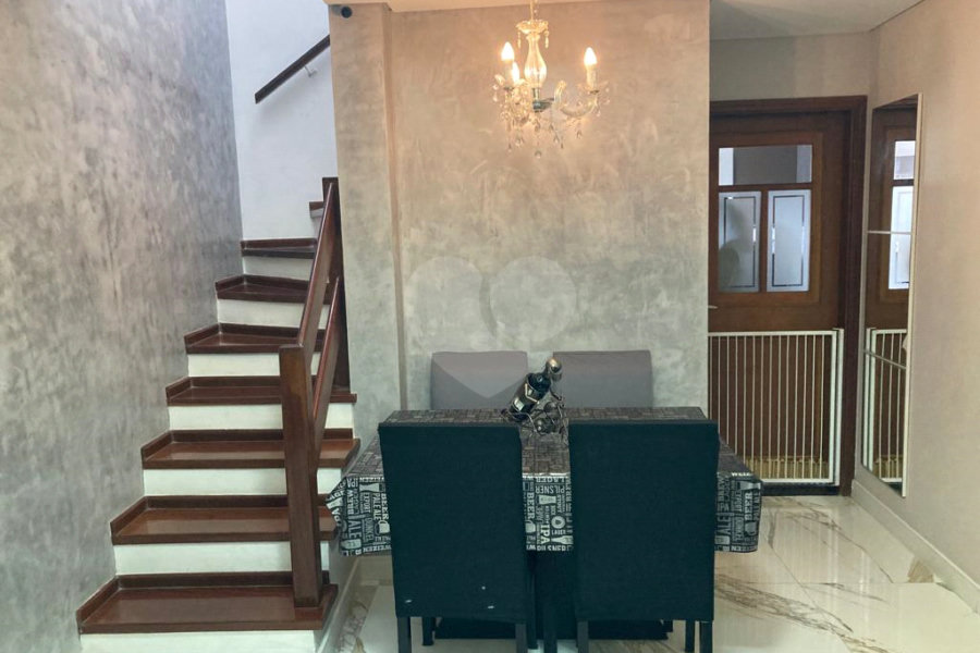 Casa à venda com 3 quartos, sendo 1 suíte, no condomínio Barbará II, São Paulo - SP