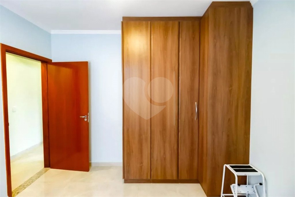 Sobrado à venda com 4 quartos, sendo 1 suíte,  em Vila Sônia, São Paulo, SP