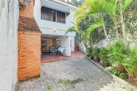Casa Térrea à venda com 4 quartos, sendo 1 suíte,  em Jardim Prudência, São Paulo, SP