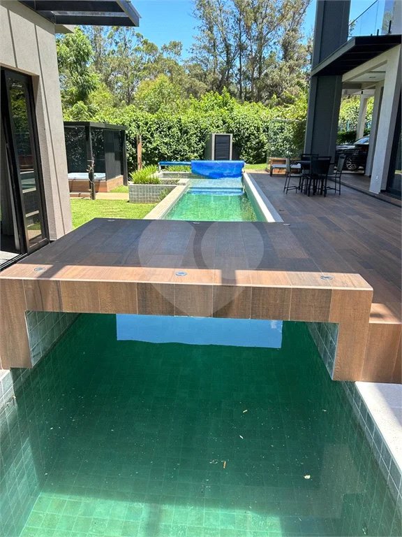 Belíssima Casa à venda com 453m², 4 suítes e 5 vagas de garagem em Atibaia!!!!