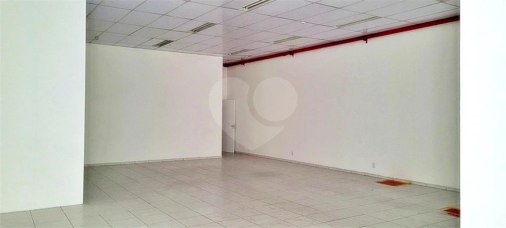 Visibilidade e espaço num dos locais mais pujantes de Santo Amaro; com renda!