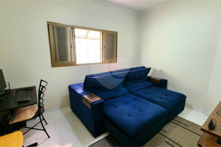 Casa à venda com 3 quartos, sendo 1 suíte, em Parque Residencial Vale do Sol, Araraquara, SP