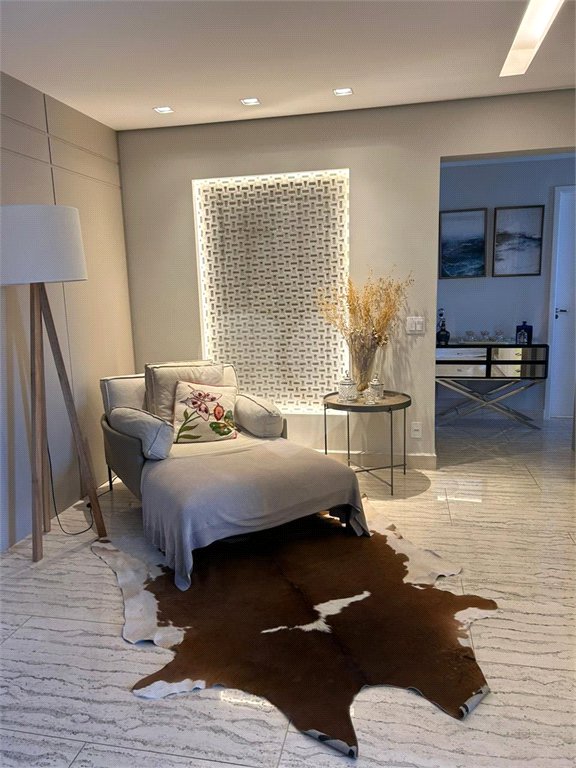 Apartamento à venda com 3 quartos, sendo 1 suíte, em Vila Anastácio, São Paulo, SP