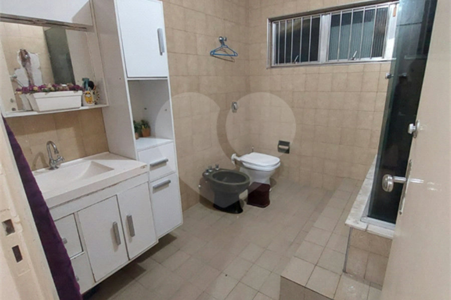 Sobrado à venda com 4 quartos, sendo 1 suíte, em Santana, São Paulo, SP