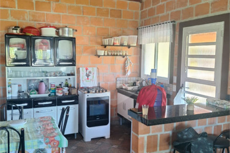 Casa em condomínio à venda com 3 quartos, sendo 1 suíte,  no Centro, Bom Jesus dos Perdões, SP