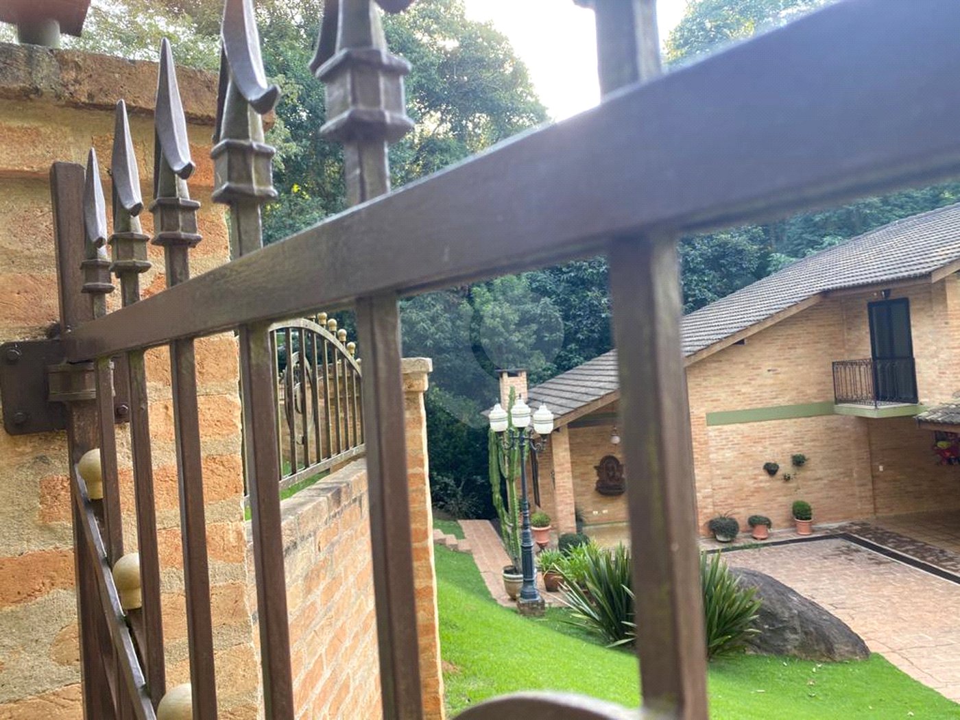 Casa à venda com 2 suítes no condomínio Residencial Cantareira, Mairiporã - SP