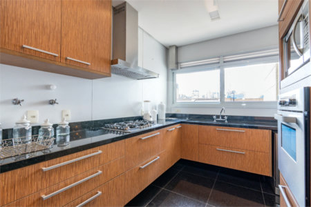 Apartamento à venda com 3 suítes em Vila Nova Conceição, São Paulo, SP