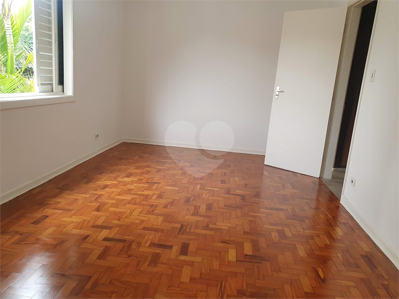 Casa à venda com 3 quartos, sendo 1 suíte, em Santo Amaro, São Paulo, SP