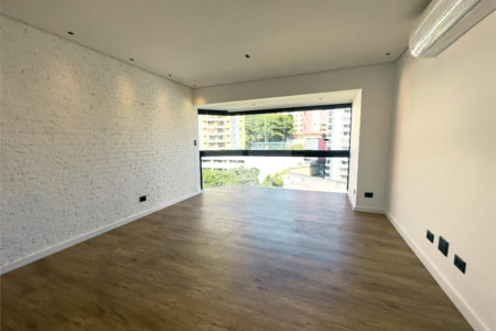 Cobertura à venda com 3 quartos, sendo 1 suíte, em Vila Andrade, São Paulo, SP