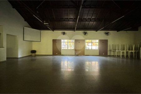 Sobrado à venda com 3 quartos, sendo 1 suíte, no condomínio Villagio da Granja, Cotia - SP