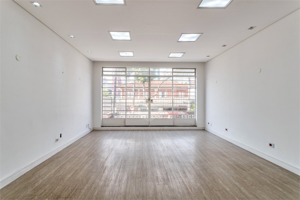 Casa à venda com 3 quartos em Chácara Monte Alegre, São Paulo, SP