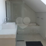 Casa à venda com 4 suítes no condomínio Vila Inglesa, Atibaia - SP