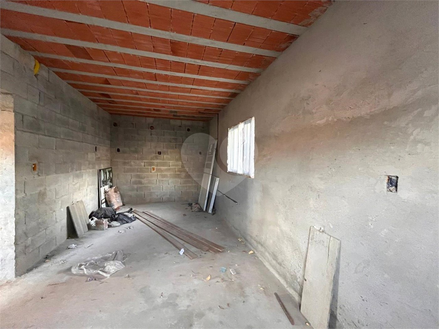 Casa à venda com 3 quartos, sendo 2 suítes, em Vila Suissa, Mogi das Cruzes, SP