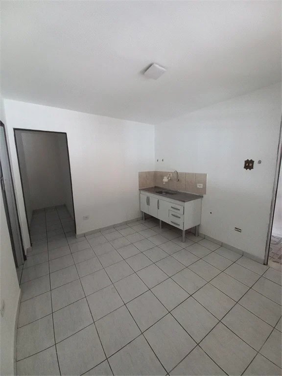 Casa à venda com 5 quartos, sendo 1 suíte, em Jardim Novo Taboão, São Paulo, SP