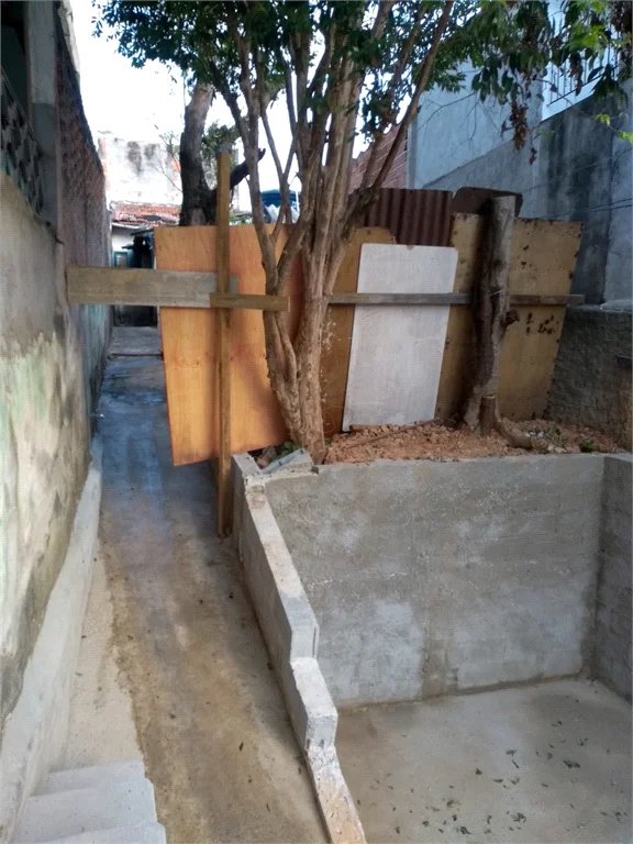 Terreno à venda com 1 quarto em Ferreira, São Paulo, SP