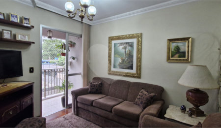 Apartamento à venda com 3 quartos, sendo 1 suíte,  em Vila Mangalot, São Paulo, SP