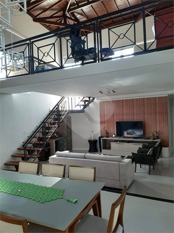 Sobrado à venda com 3 suítes em Vila Esperia Ou Giglio, Atibaia, SP