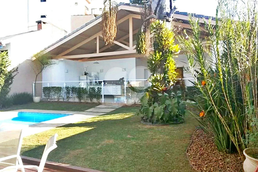 Casa à venda com 4 quartos, sendo 3 suítes, em Santana, São Paulo, SP