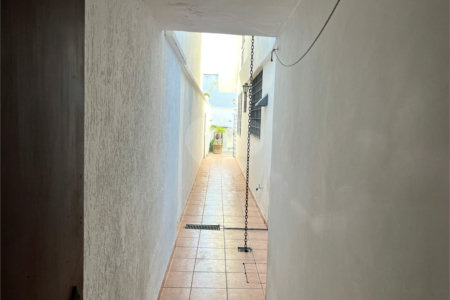 Casa à venda com 4 quartos, sendo 3 suítes, em Chácara Monte Alegre, São Paulo, SP