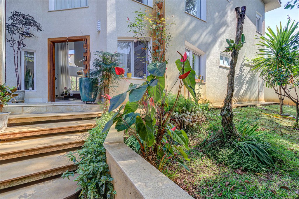 Casa de Vila à venda com 4 suítes em Jardim dos Estados, São Paulo, SP