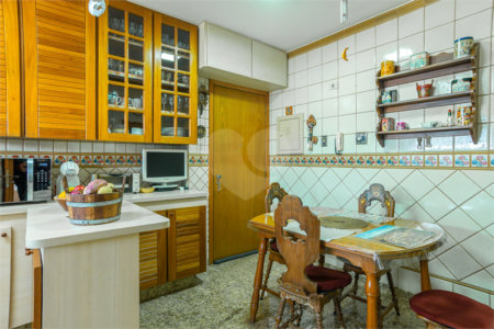 Apartamento à venda com 3 quartos, sendo 1 suíte, em Perdizes, São Paulo, SP