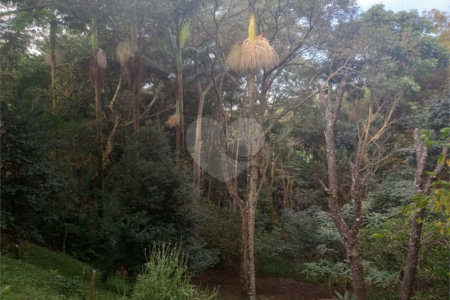 Chácara à venda com 7 quartos, sendo 3 suítes, em Saboó, São Roque, SP