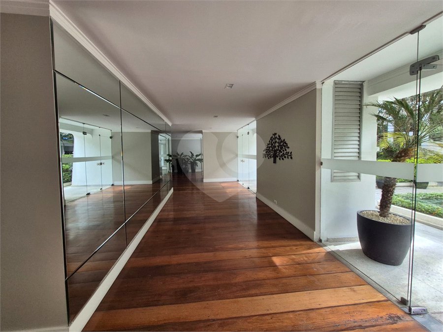 Apartamento à venda com 2 quartos, sendo 1 suíte, em Vila Andrade, São Paulo, SP