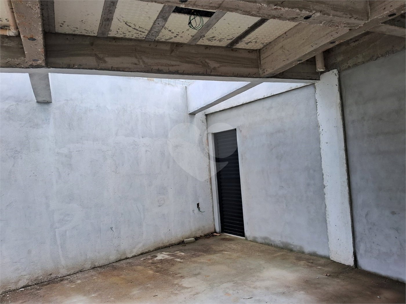 Casa à venda com 3 quartos, sendo 1 suíte, no condomínio Mosaico da Serra, Mogi das Cruzes - SP