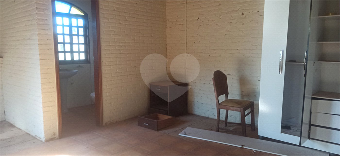 Chácara à venda com 5 quartos, sendo 3 suítes, em Parque Residencial Atibaia, Atibaia, SP
