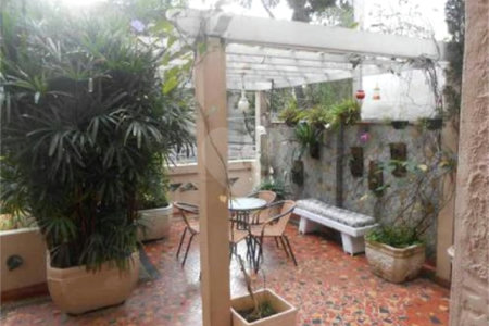 Casa à venda com 5 quartos, sendo 2 suítes, em Tijuca, Rio de Janeiro, RJ