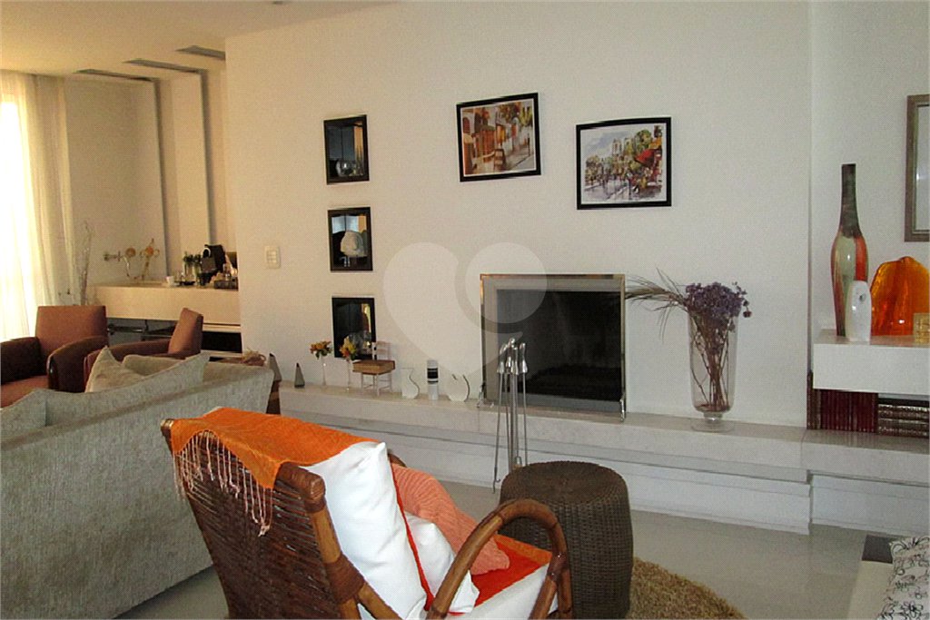 Apartamento à venda com 4 suítes em Vila Suzana, São Paulo, SP