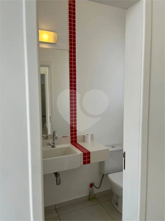 Casa para alugar com 3 suítes no condomínio Figueira Garden, Atibaia - SP