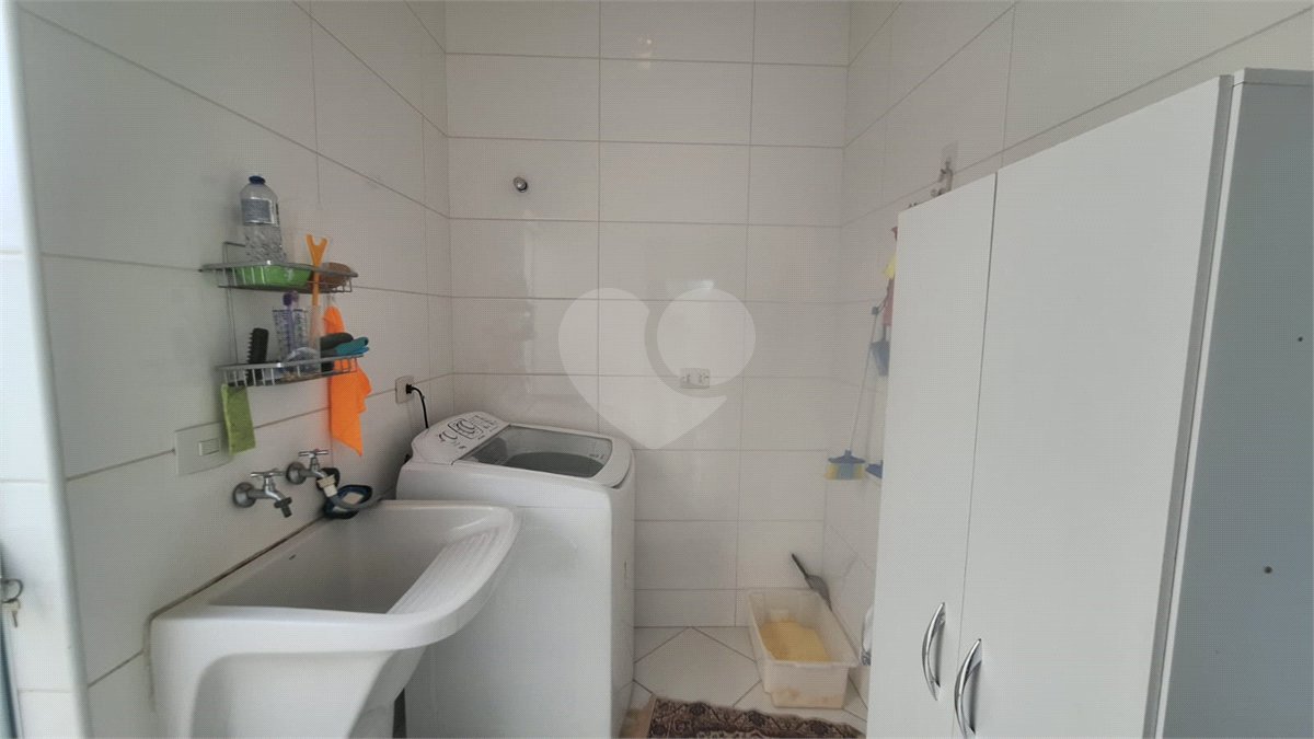 Casa à venda com 3 suítes no condomínio Residencial Villa dos Inglezes, Sorocaba - SP