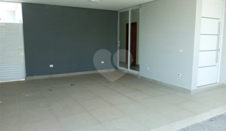 Casa à venda com 3 quartos, sendo 1 suíte,  no condomínio Lagos D Icaraí, Salto - SP