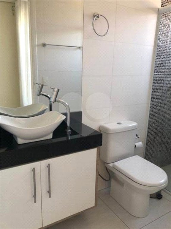 Casa à venda com 4 quartos, sendo 2 suítes, no condomínio Terras de São Francisco, Vinhedo - SP